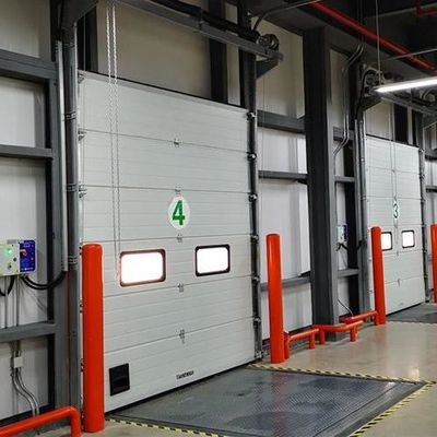 Автоматическая вертикальная подъемная промышленная секционные двери изоляция из полиуретана